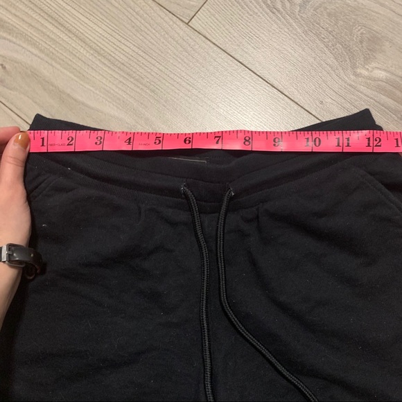 Lounge Shorts - Picture 4 of 7